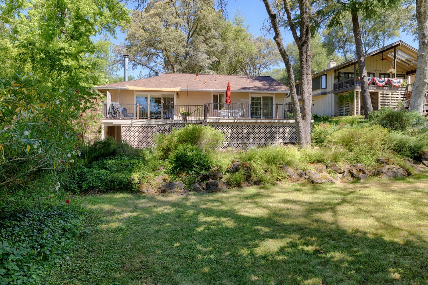11035 11035 Lakeshore, Auburn, California, 95602, USA, 2 Bedrooms Bedrooms, ,3 BathroomsBathrooms,Residential,For Sale,11035 Lakeshore,226075539