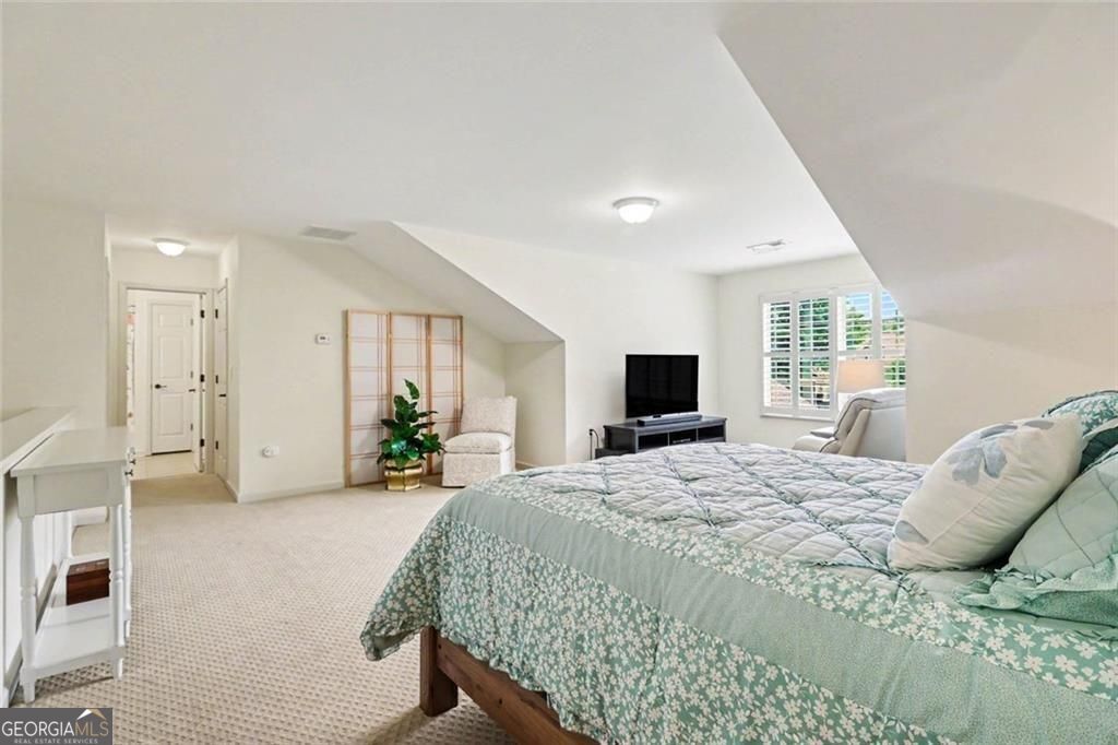 Fantastic opportunity in a vibrant 55+ active-adult community. Beautif – image 20