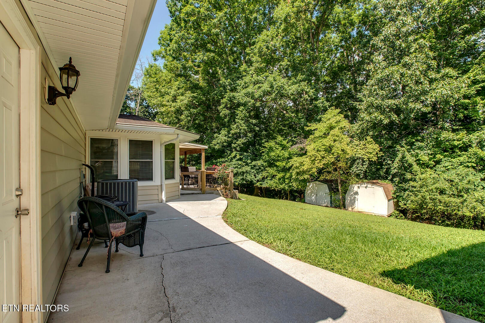 Are you looking for a wonderful home in a desired subdivision in a gre – image 47