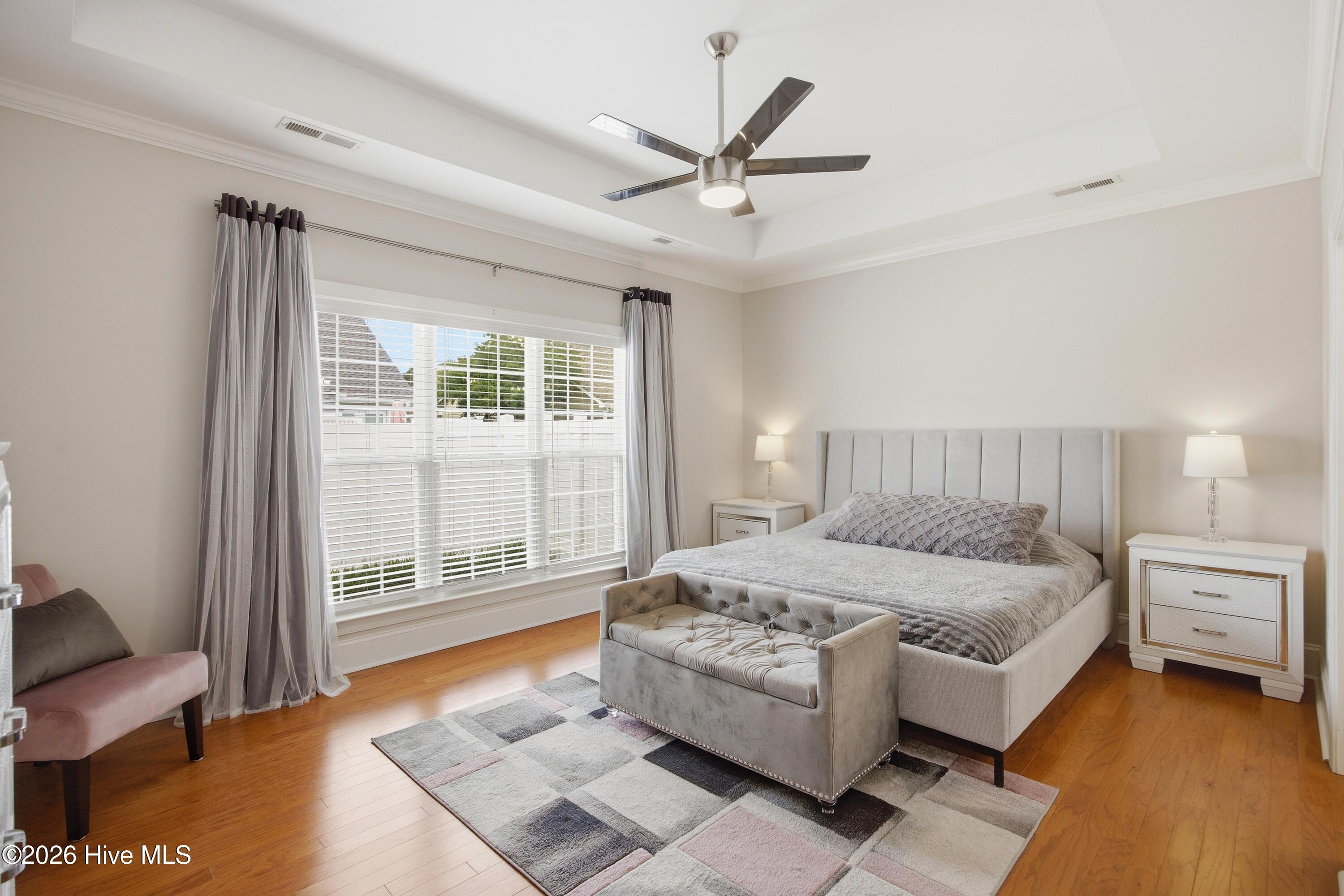 Welcome to this beautifully updated brick home featuring 4 bedrooms an – image 21