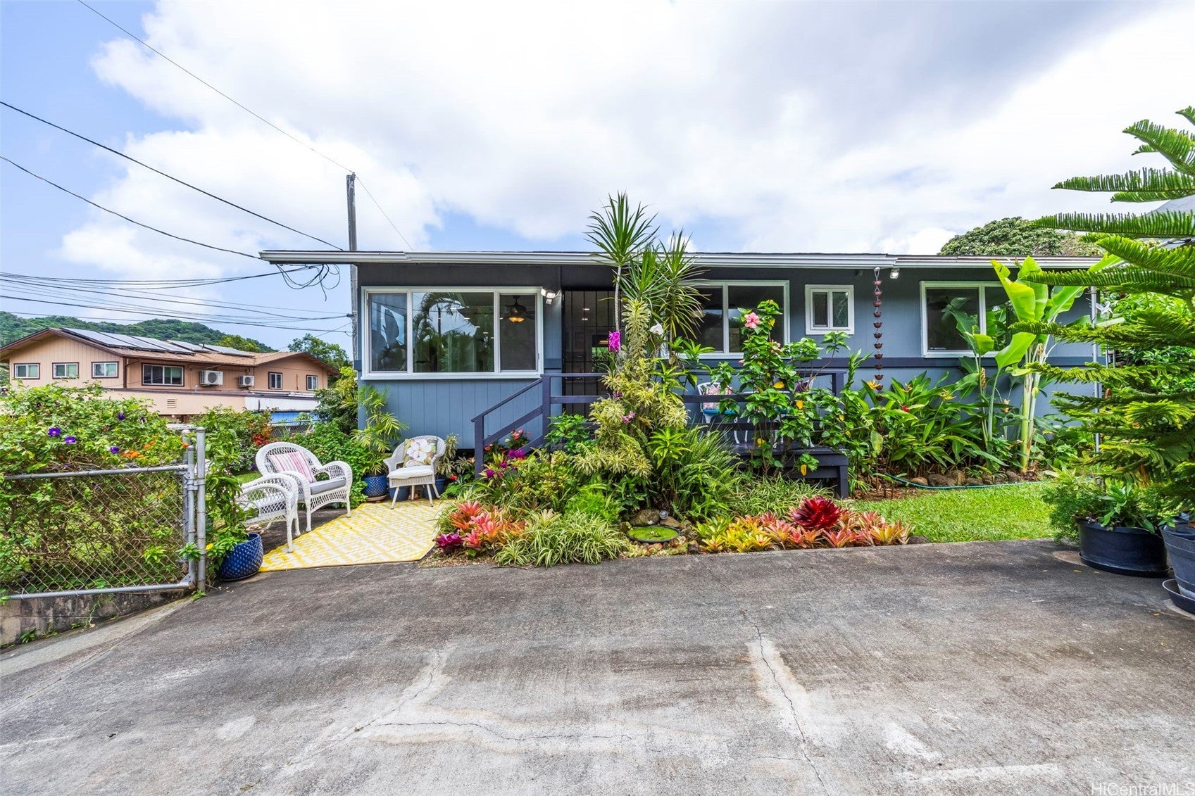 Welcome to this updated 3 bedroom, 2 bath single family home in the lu – image 19