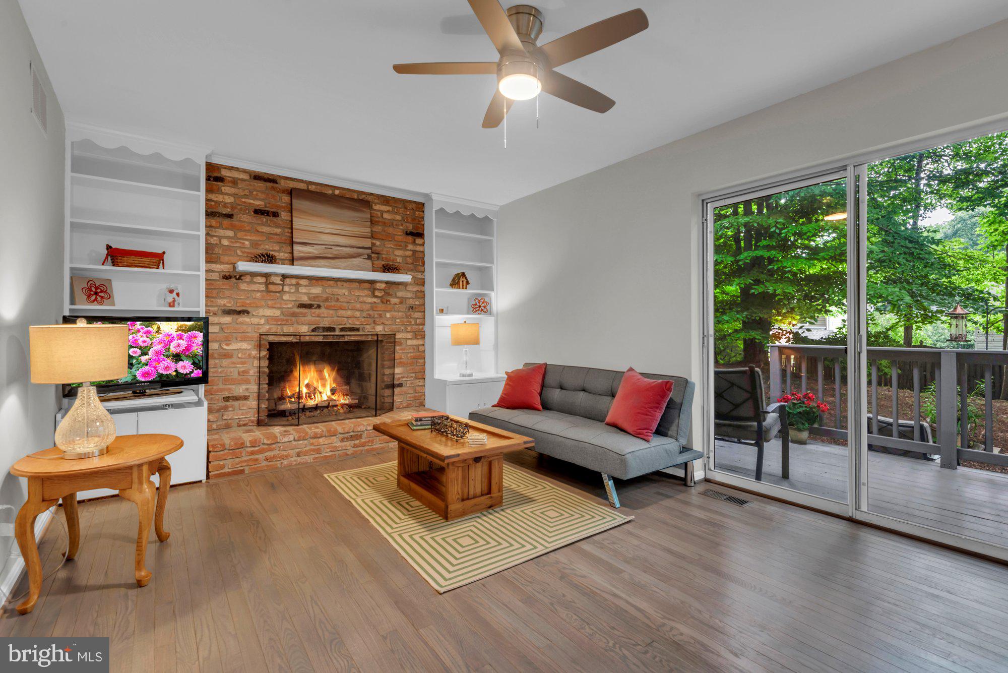 Well Cared for Home in Foxmoor located in a Cul-De-Sac. Fresh Paint, W – image 16