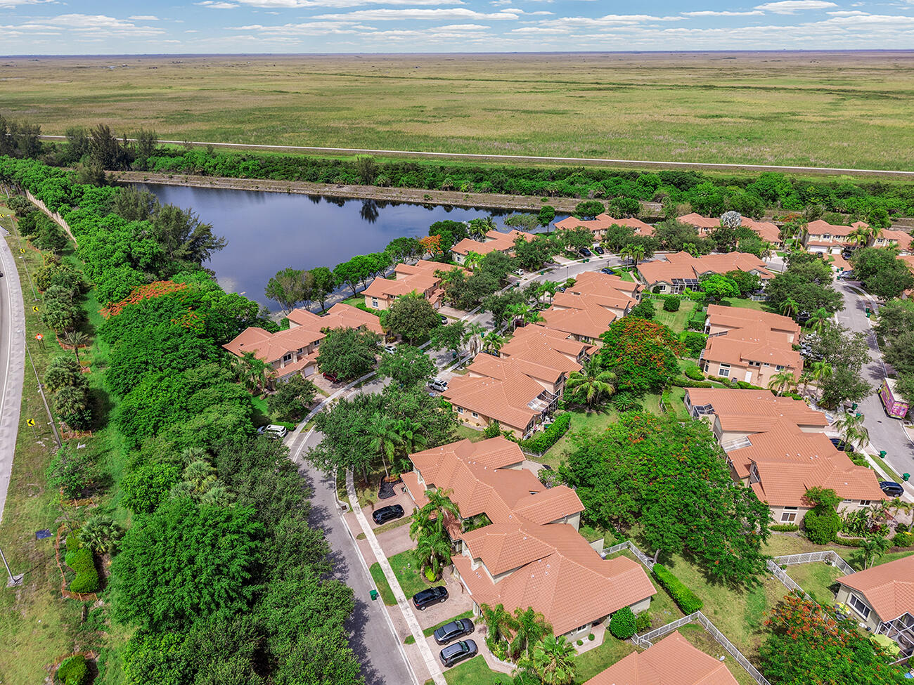 Welcome to Heron Bay, a beautiful and desirable gated community offeri – image 30