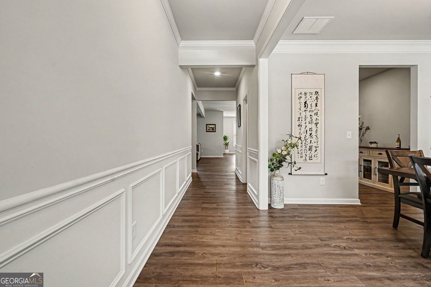 This 2,807 SF, 4-bedroom, 2.5-bath home is nestled in a vibrant commun – image 4