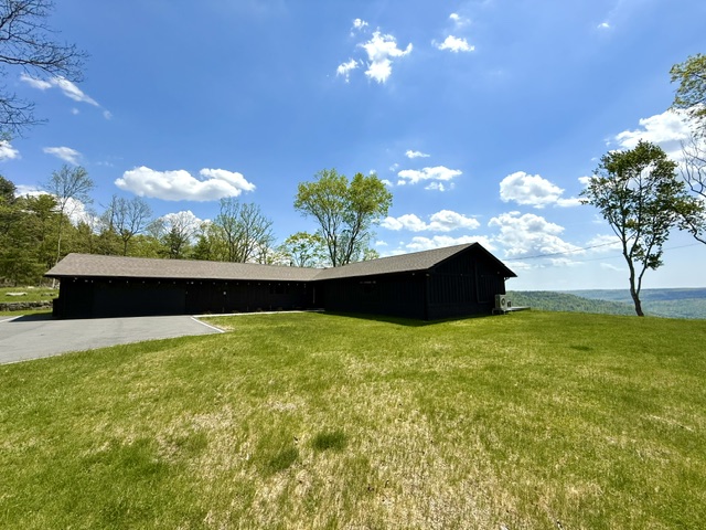 125 125 Mapes Road, Barryville, New York, 12719, USA, 5 Bedrooms Bedrooms, ,4 BathroomsBathrooms,Residential,For Sale,125 Mapes Road,aa92d56b-a59e-44da-a67a-e9124f