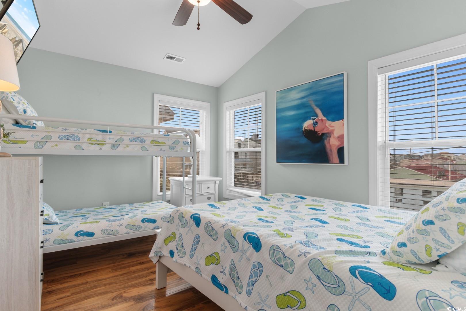 Just steps from the sand and the iconic Garden City Pier, this stunnin – image 25
