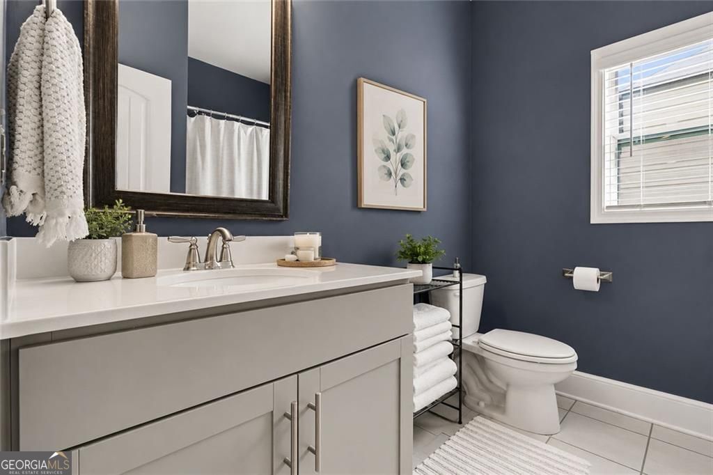 Why wait months for new construction when you can move right into a be – image 17