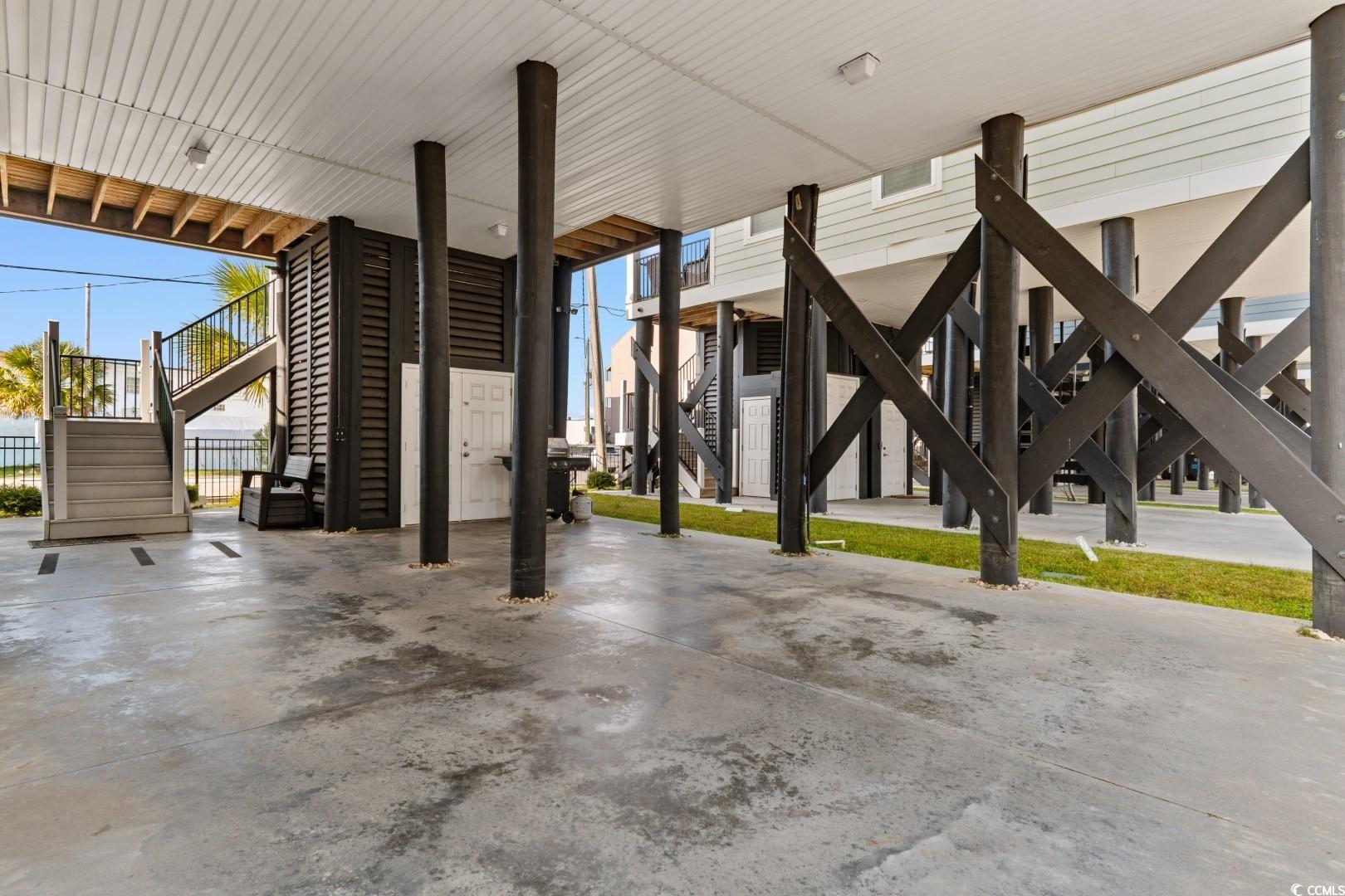 Just steps from the sand and the iconic Garden City Pier, this stunnin – image 29