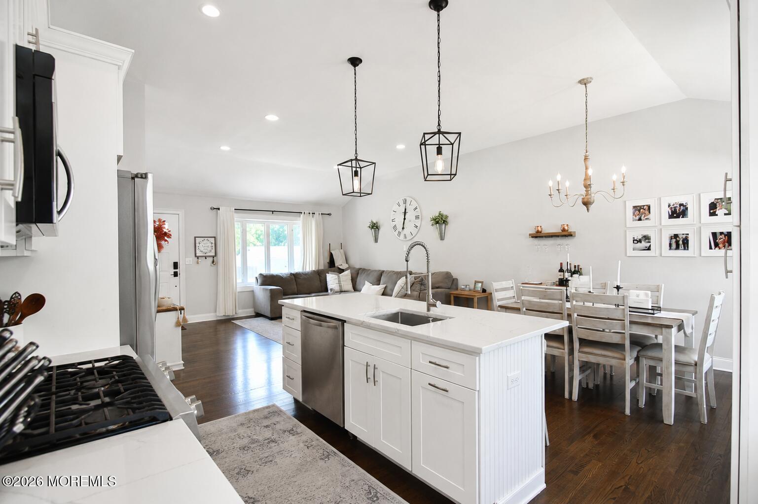 Dont miss this charming home situated on an oversized 145 x 147 lot in – image 12
