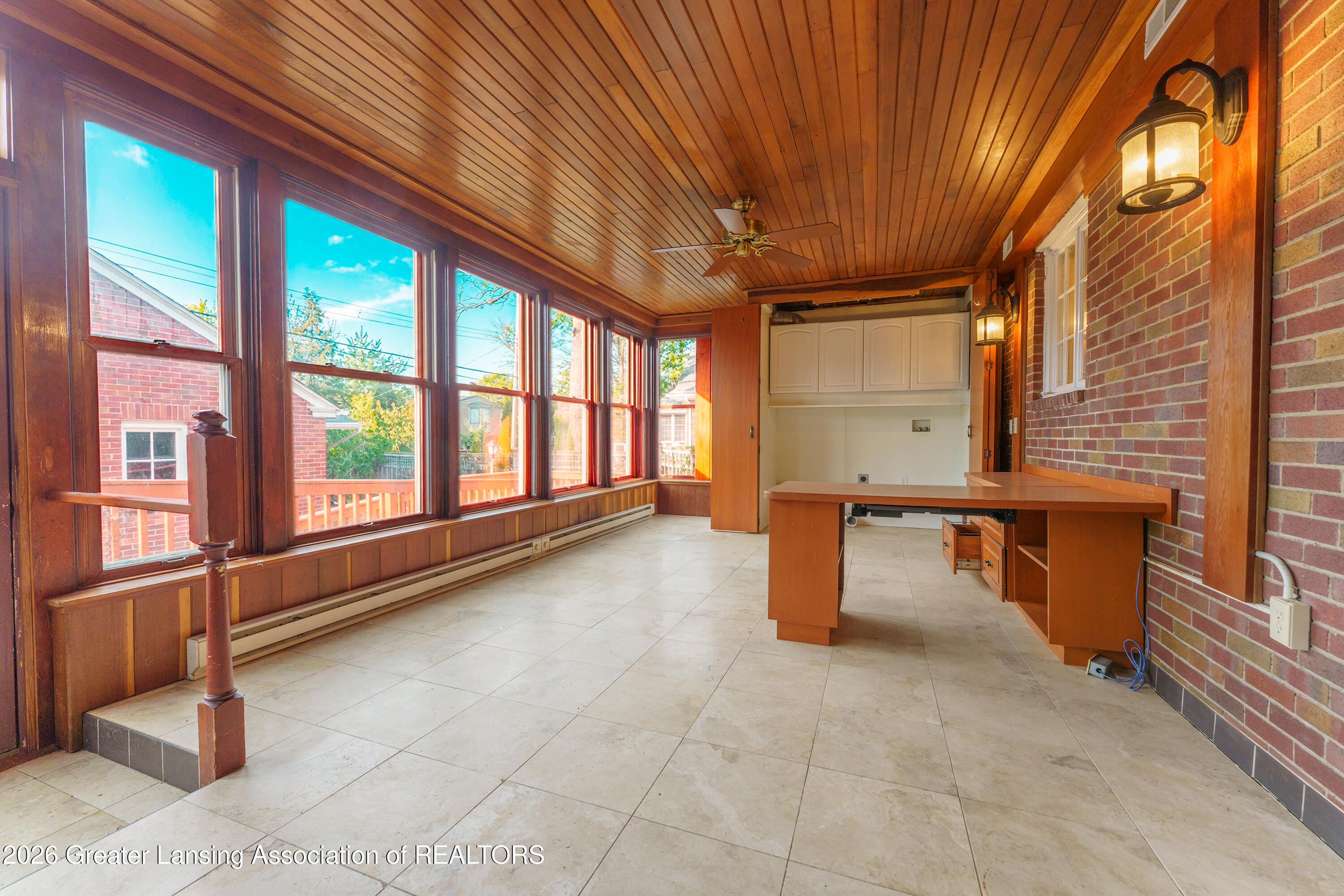 A rare opportunity to score a quintessential Glencairn gem! Gorgeous c – image 23