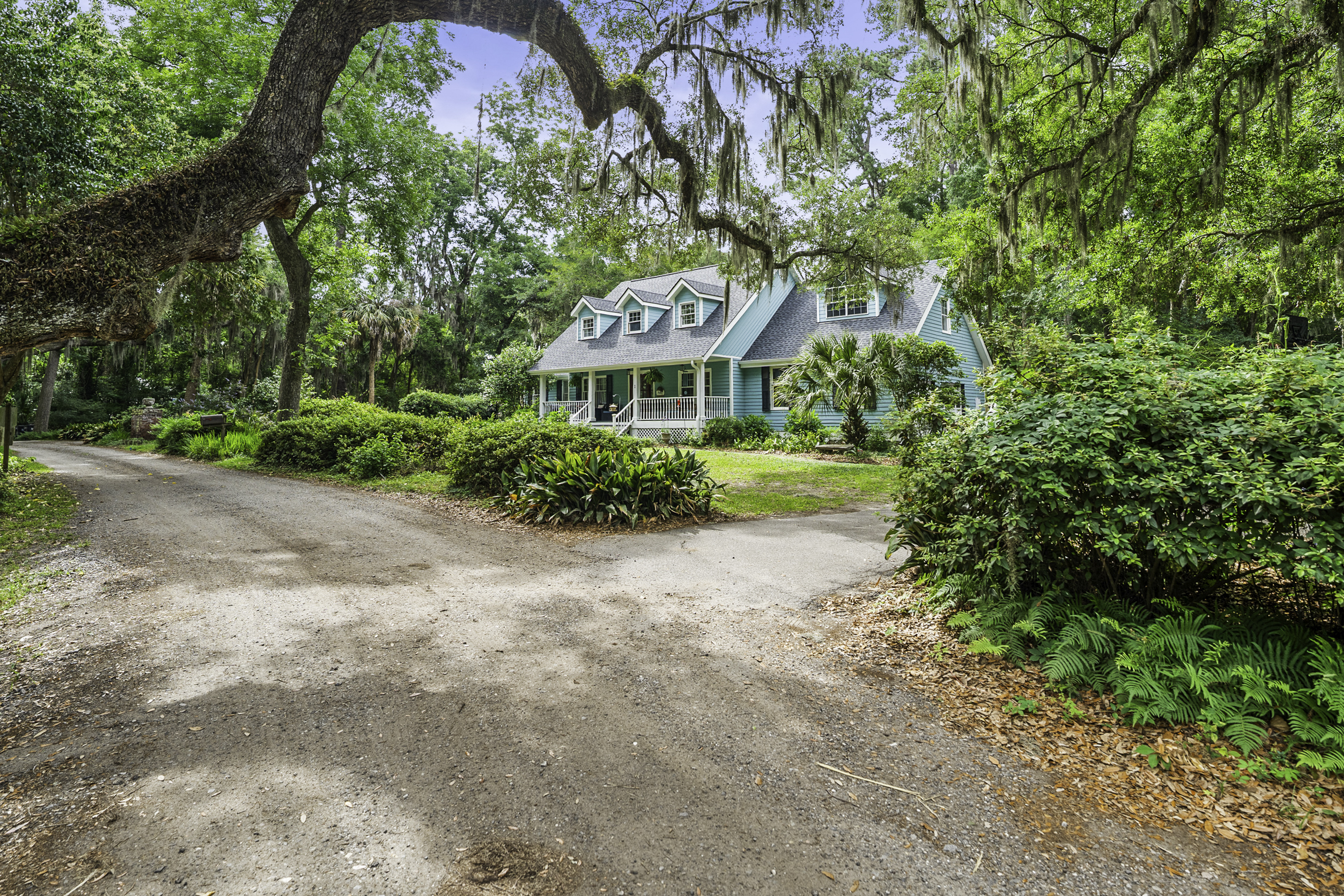 One of a kind, Lowcountry Living! This beautiful house sitting amongst – image 1