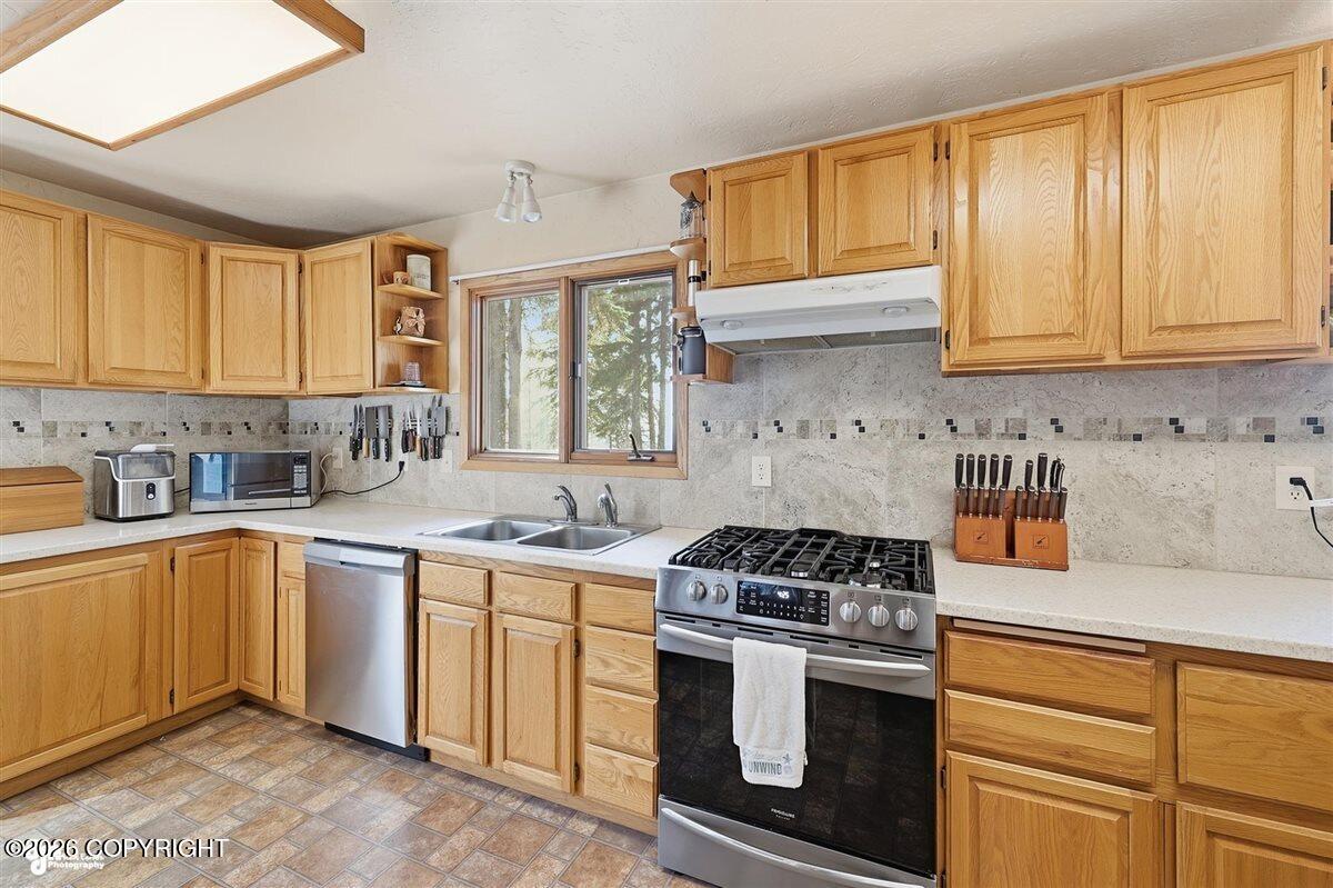 26445 26445 Cohoe Loop Road, Kasilof, Alaska, 99610, USA, 5 Bedrooms Bedrooms, ,3 BathroomsBathrooms,Residential,For Sale,26445 Cohoe Loop Road,26-6717