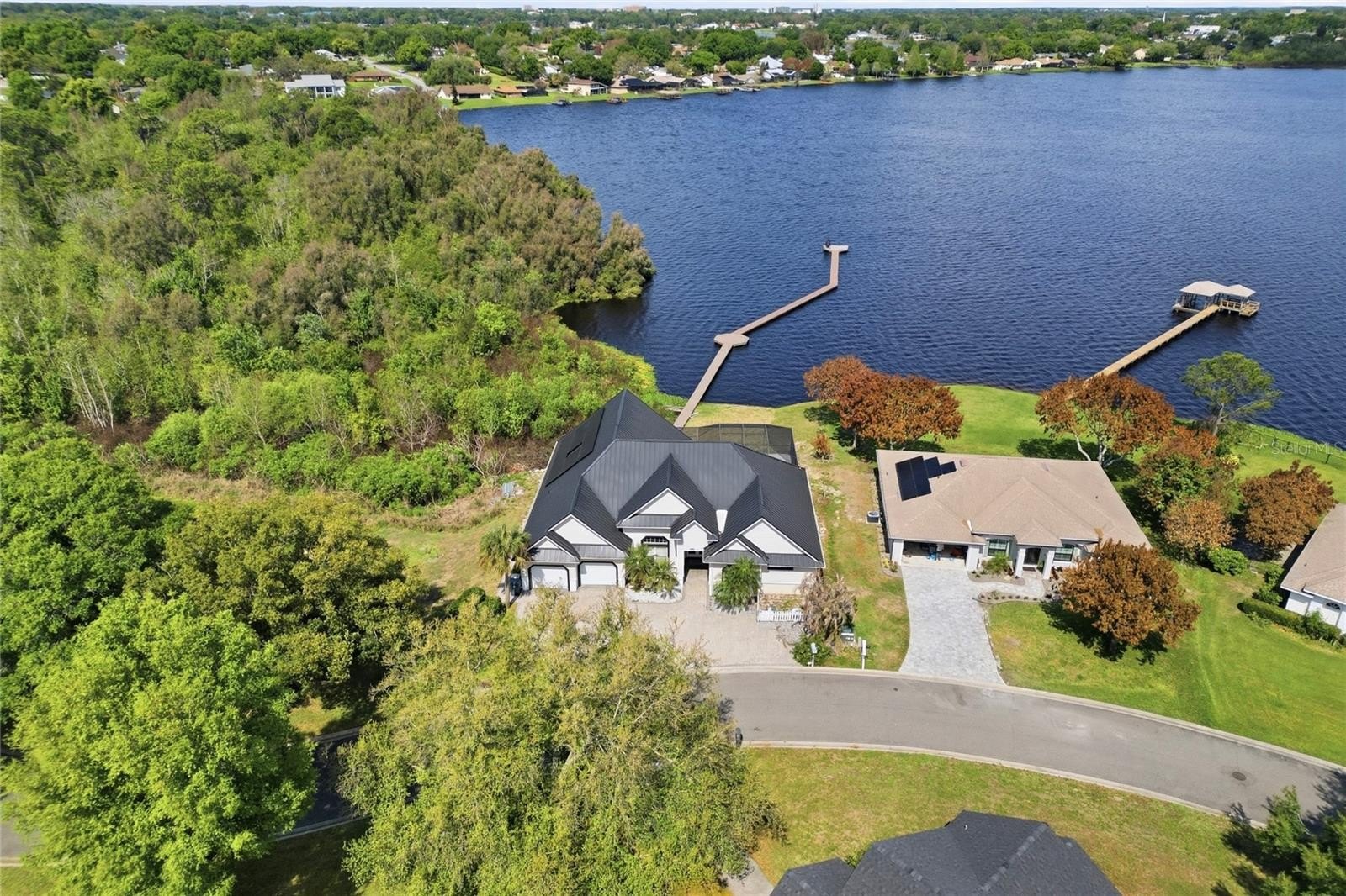 1028 1028 S LAKE MARIAM Drive, WINTER HAVEN, Florida, 33884, USA, 3 Bedrooms Bedrooms, ,3 BathroomsBathrooms,Residential,For Sale,1028 S LAKE MARIAM Drive,P4938222
