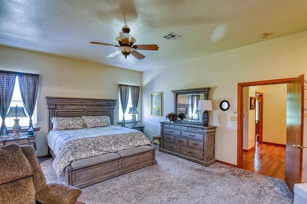4001 4001 County Road 1520, Stratford, Oklahoma, 74872, USA, 4 Bedrooms Bedrooms, ,3 BathroomsBathrooms,Residential,For Sale,4001 County Road 1520,1235461
