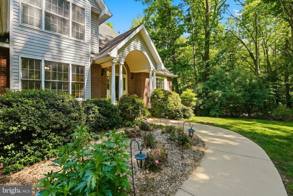 4145 4145 Running Quail Trail, Amissville, Virginia, 20106, USA, 3 Bedrooms Bedrooms, ,4 BathroomsBathrooms,Residential,For Sale,4145 Running Quail Trail,a0101371-3b9d-4316-80f8-affb95