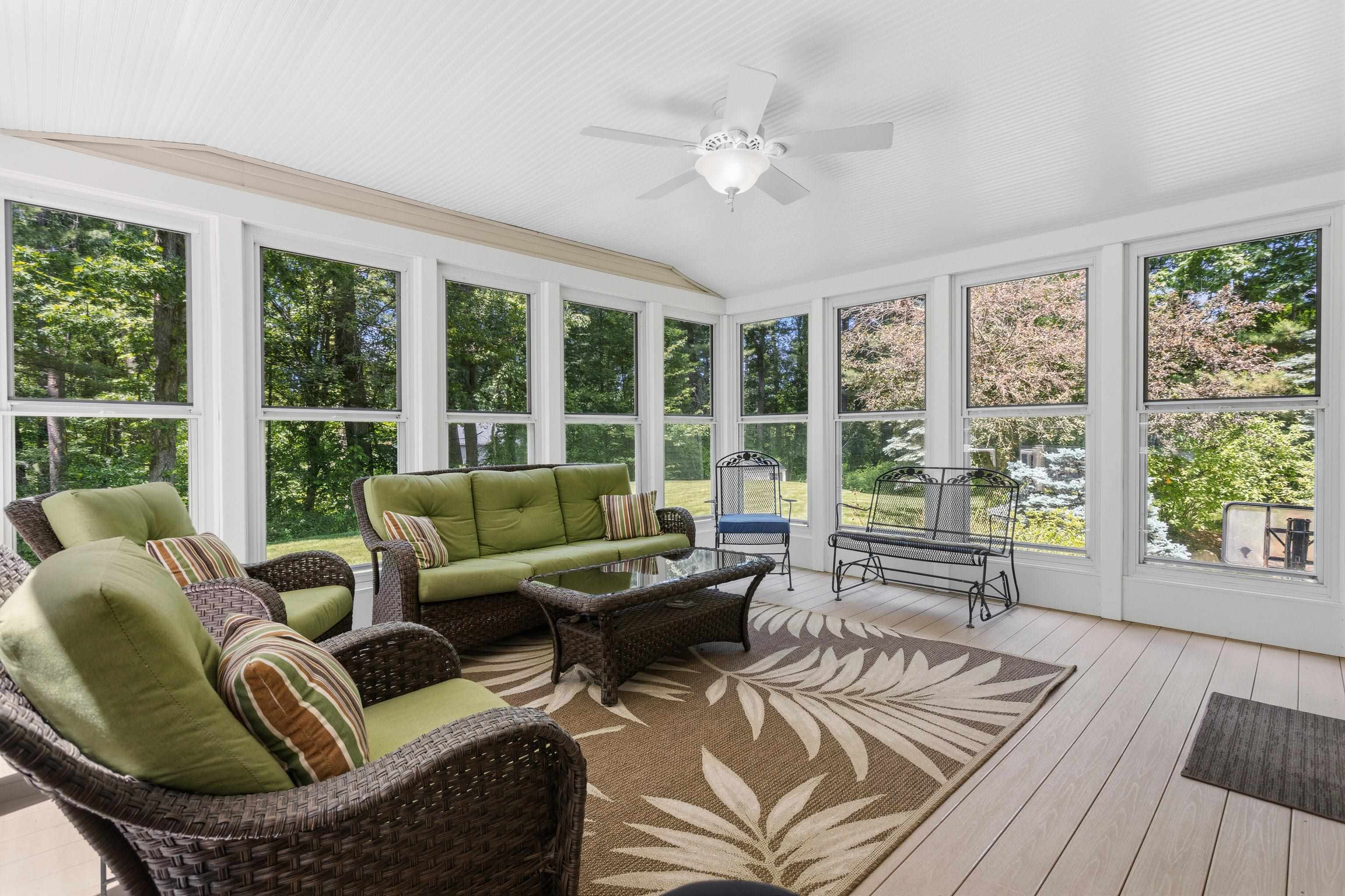 7 7 Premier Drive, Londonderry, New Hampshire, 03053, USA, 4 Bedrooms Bedrooms, ,3 BathroomsBathrooms,Residential,For Sale,7 Premier Drive,5096108