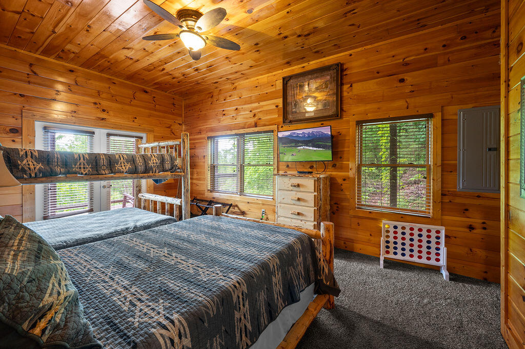 725 725 Big Bear Ridge Road, Gatlinburg, Tennessee, 37738, USA, 5 Bedrooms Bedrooms, ,6 BathroomsBathrooms,Residential,For Sale,725 Big Bear Ridge Road,308006