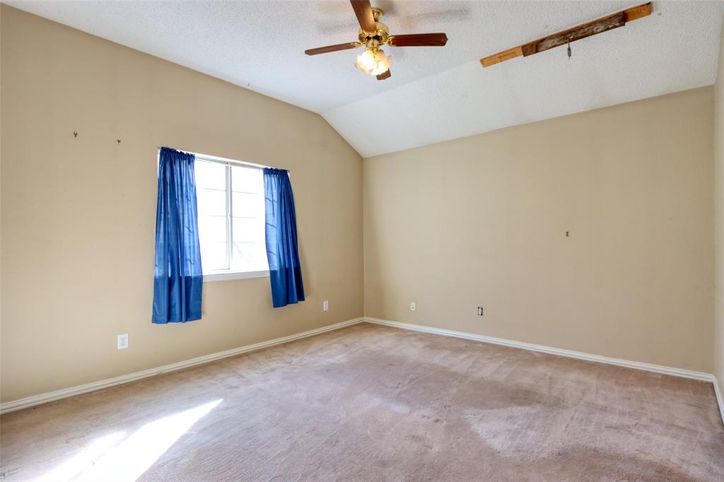 6521 6521 Lynch Lane, Garland, Texas, 75044, USA, 5 Bedrooms Bedrooms, ,4 BathroomsBathrooms,Residential,For Sale,6521 Lynch Lane,21163465