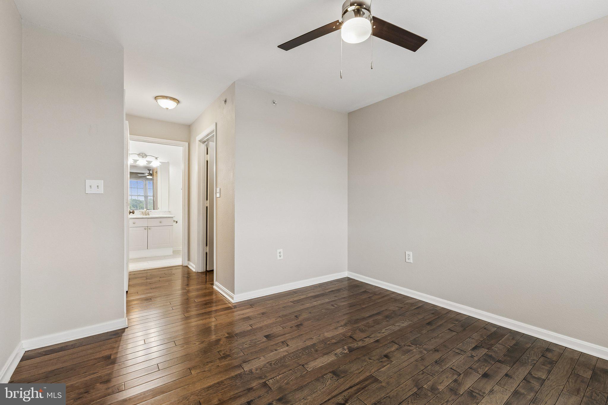 4542 4542 Superior Square, Fairfax, Virginia, 22033, USA, 3 Bedrooms Bedrooms, ,3 BathroomsBathrooms,Residential,For Sale,4542 Superior Square,VAFX2313172