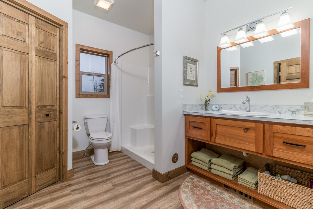427 427 Wood Duck Lane, Bonners Ferry, Idaho, 83805, USA, 3 Bedrooms Bedrooms, ,2 BathroomsBathrooms,Residential,For Sale,427 Wood Duck Lane,cc178308-f014-4d2e-ac5a-8c284a