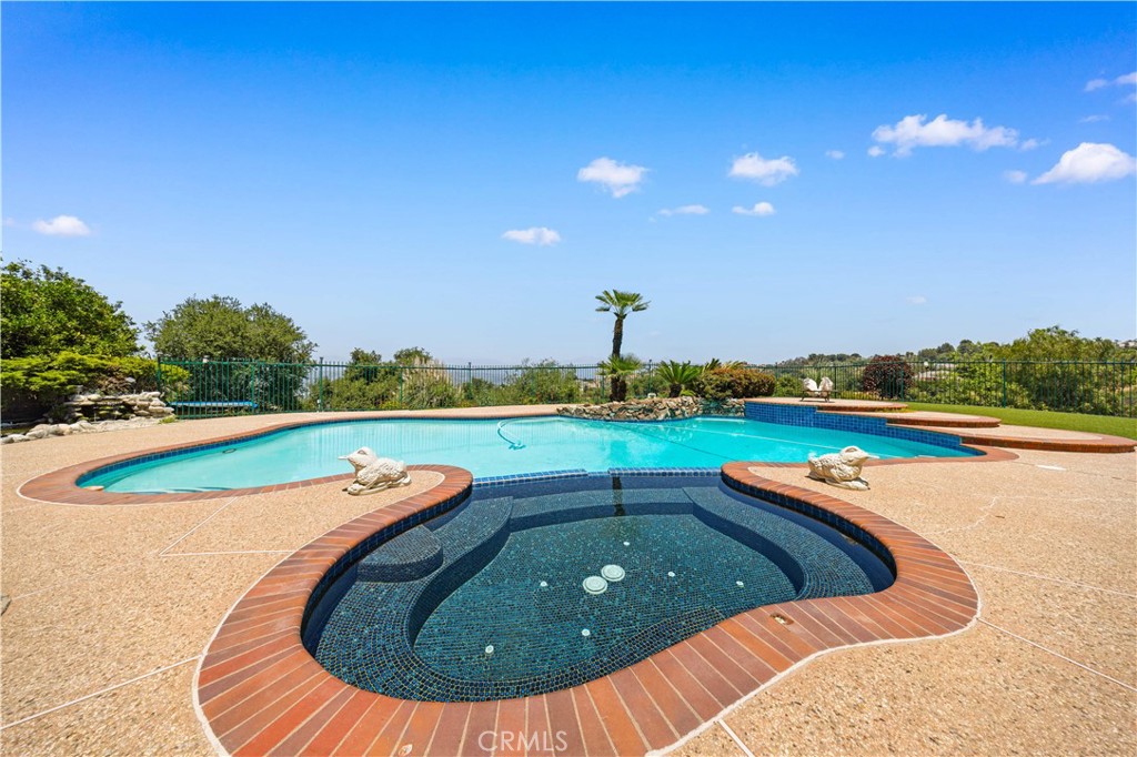 2360 2360 Oakleaf Canyon Road, Walnut, California, 91789, USA, 5 Bedrooms Bedrooms, ,5 BathroomsBathrooms,Residential,For Sale,2360 Oakleaf Canyon Road,CV25117462