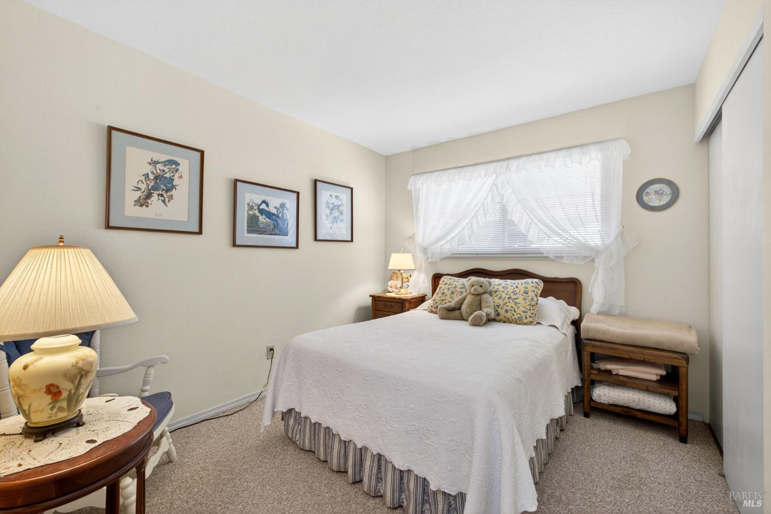 Welcome to 274 Beech Avenue, a beautifully maintained single-story hom – image 28