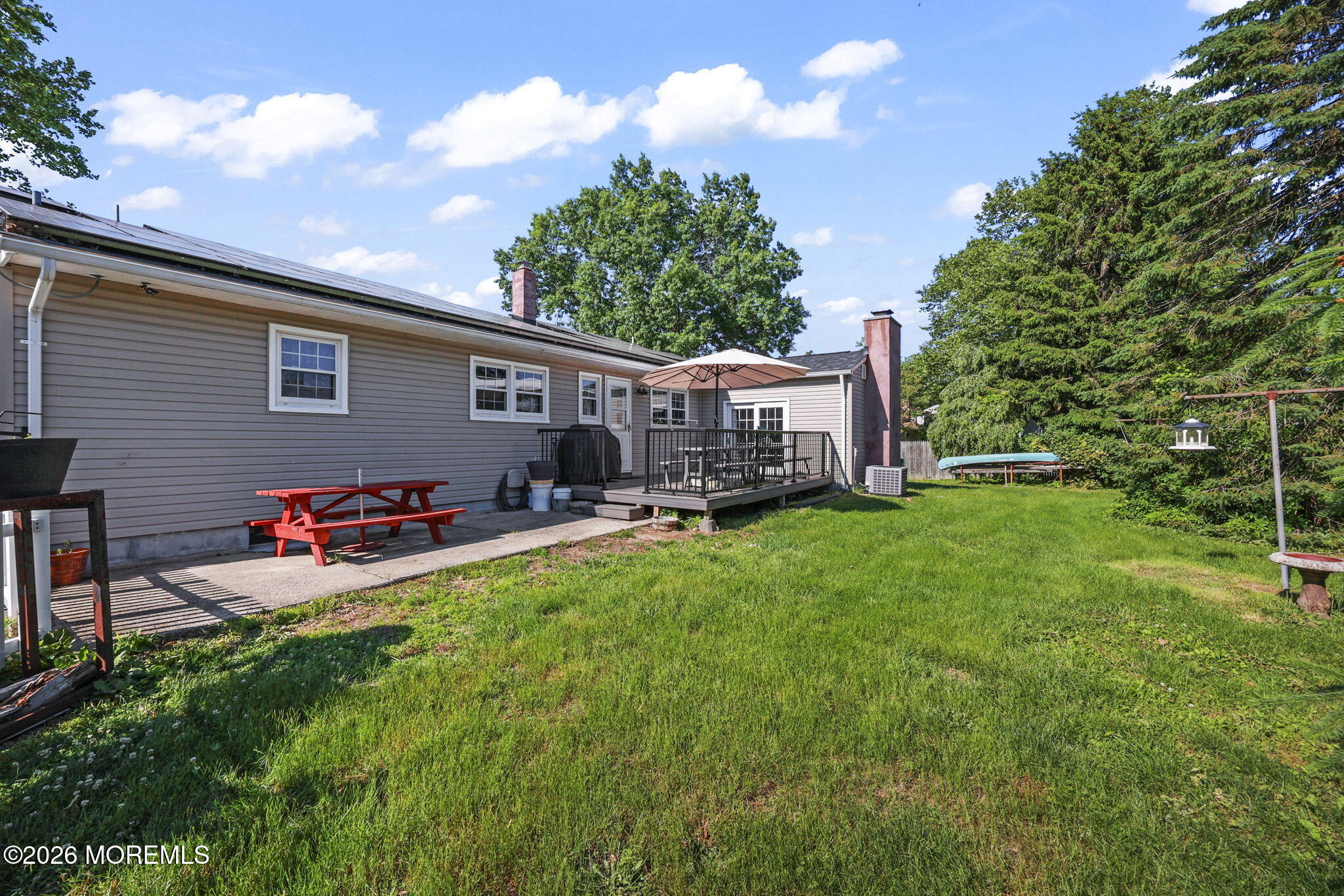 Opportunity awaits,this spacious ranch-style home offers 3 bedrooms, 1 – image 32