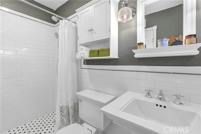 2415 2415 E Oakmont, Orange, California, 92867, USA, 3 Bedrooms Bedrooms, ,1 BathroomBathrooms,Residential,For Sale,2415 E Oakmont,PW26132191