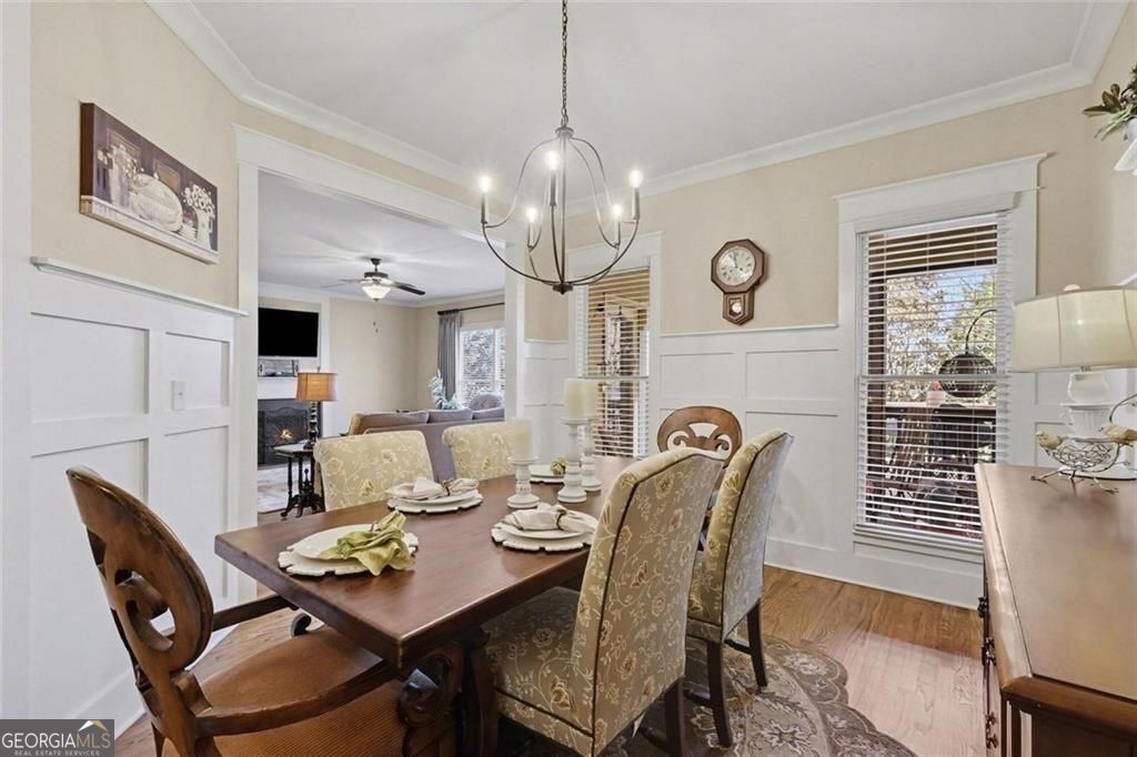 $5000 to BUYERS closing costs with acceptable offer! Beautiful east fa – image 11
