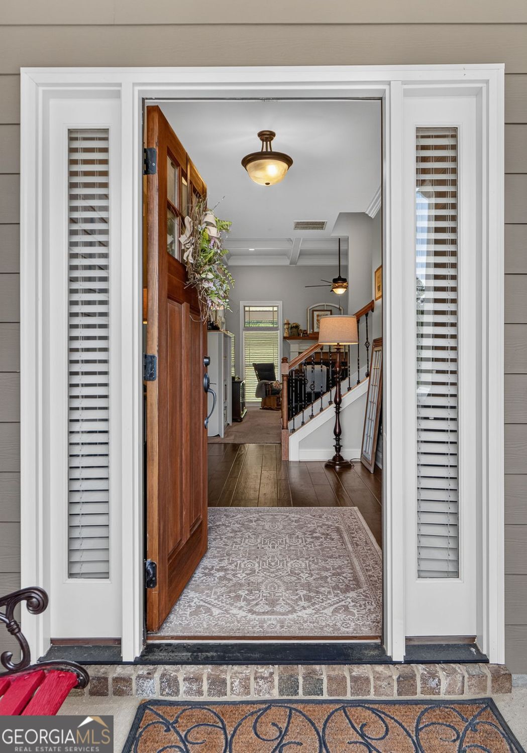 Incredible custom home with tons of bells and whistles in sought after – image 8