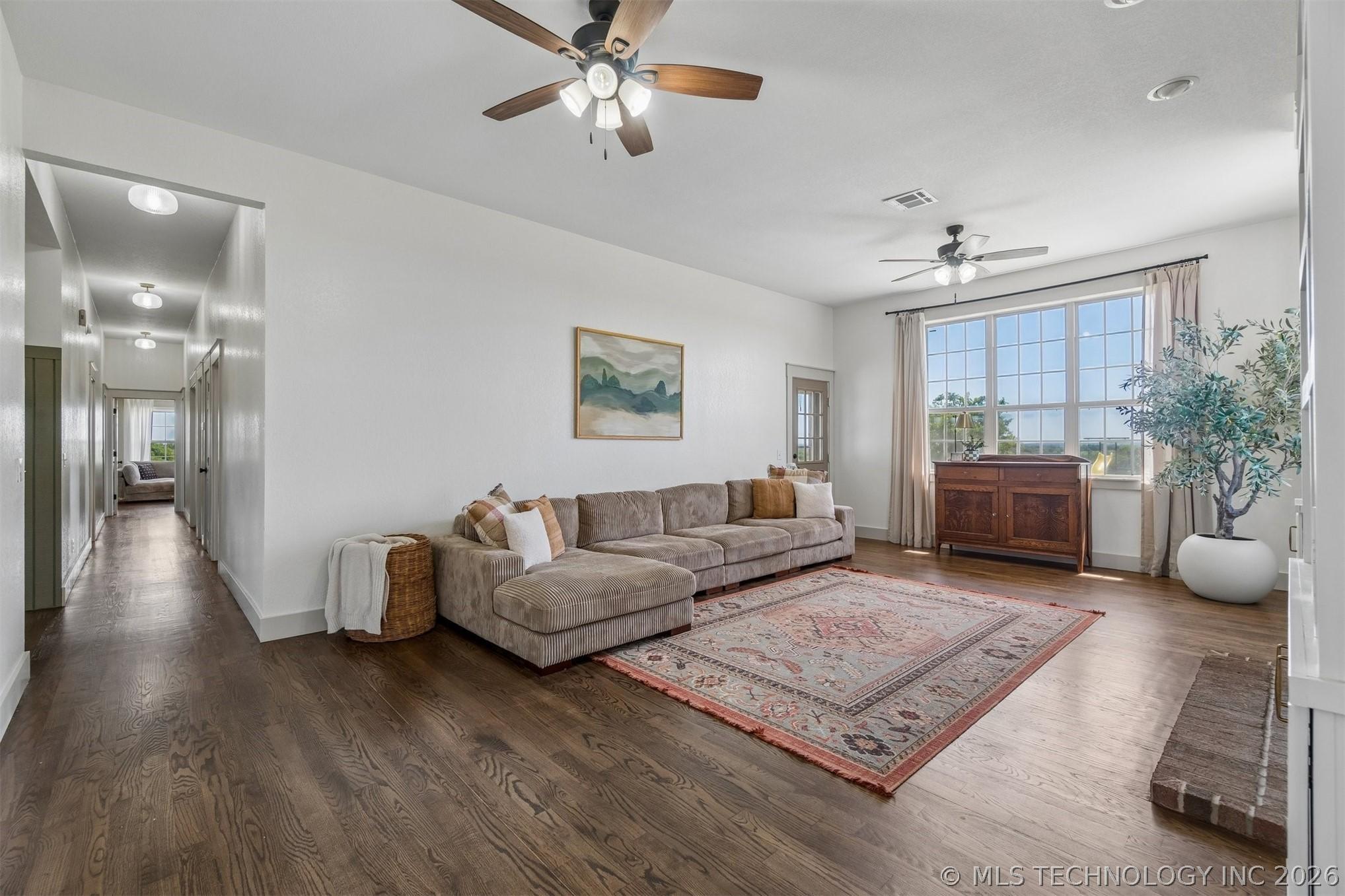 Country Luxury at Its Finest! Nestled on 18 breathtaking acres with pa – image 20