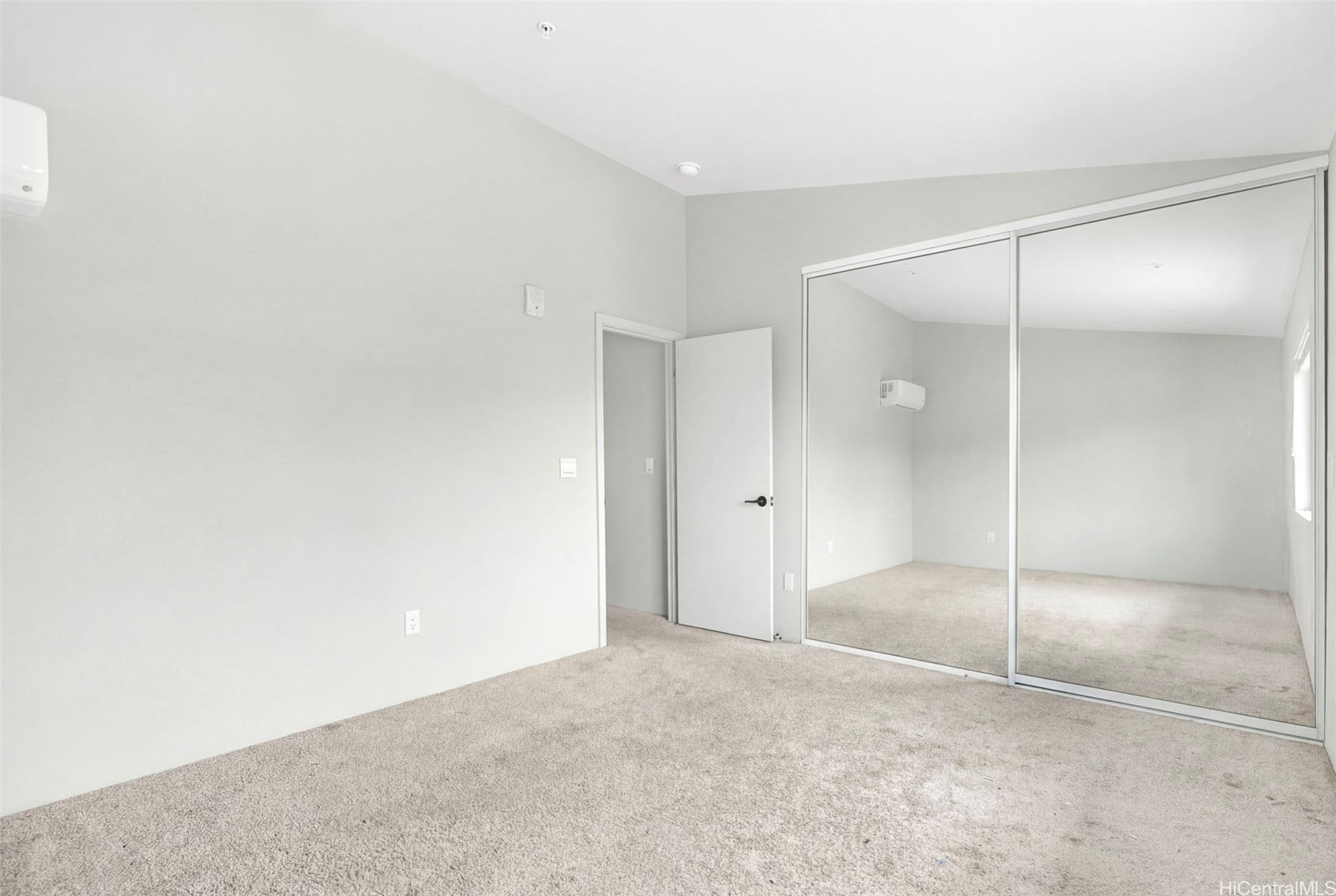 An INCREDIBLE VALUE and RARE opportunity to live, work, and play in Ho – image 19