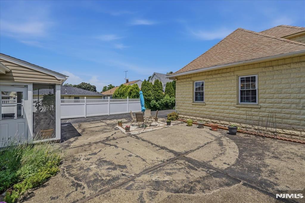 85 85 Stewart, Kearny, New Jersey, 07032, USA, 3 Bedrooms Bedrooms, ,3 BathroomsBathrooms,Residential,For Sale,85 Stewart,26021909