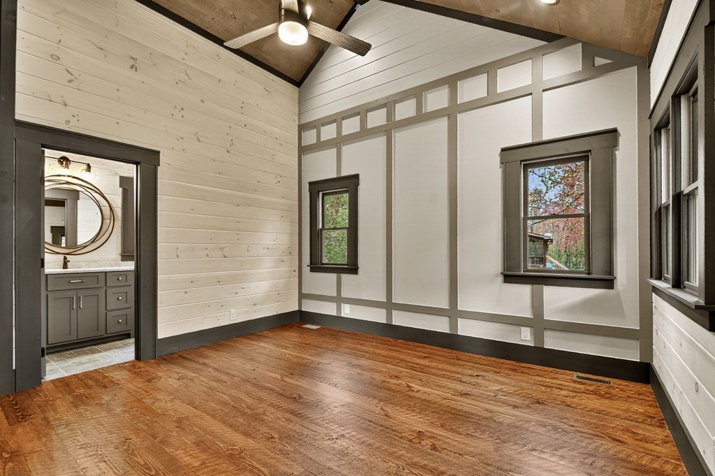 Welcome to your Private RIVERFRONT DREAM HOME on the shimmering shores – image 35