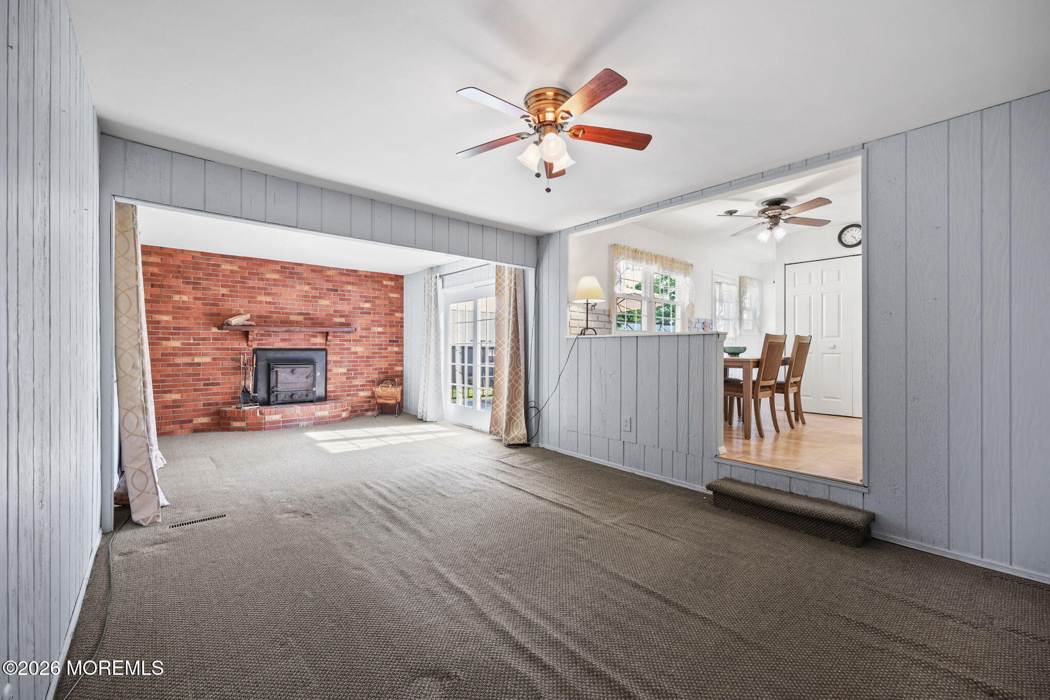 Opportunity awaits,this spacious ranch-style home offers 3 bedrooms, 1 – image 8