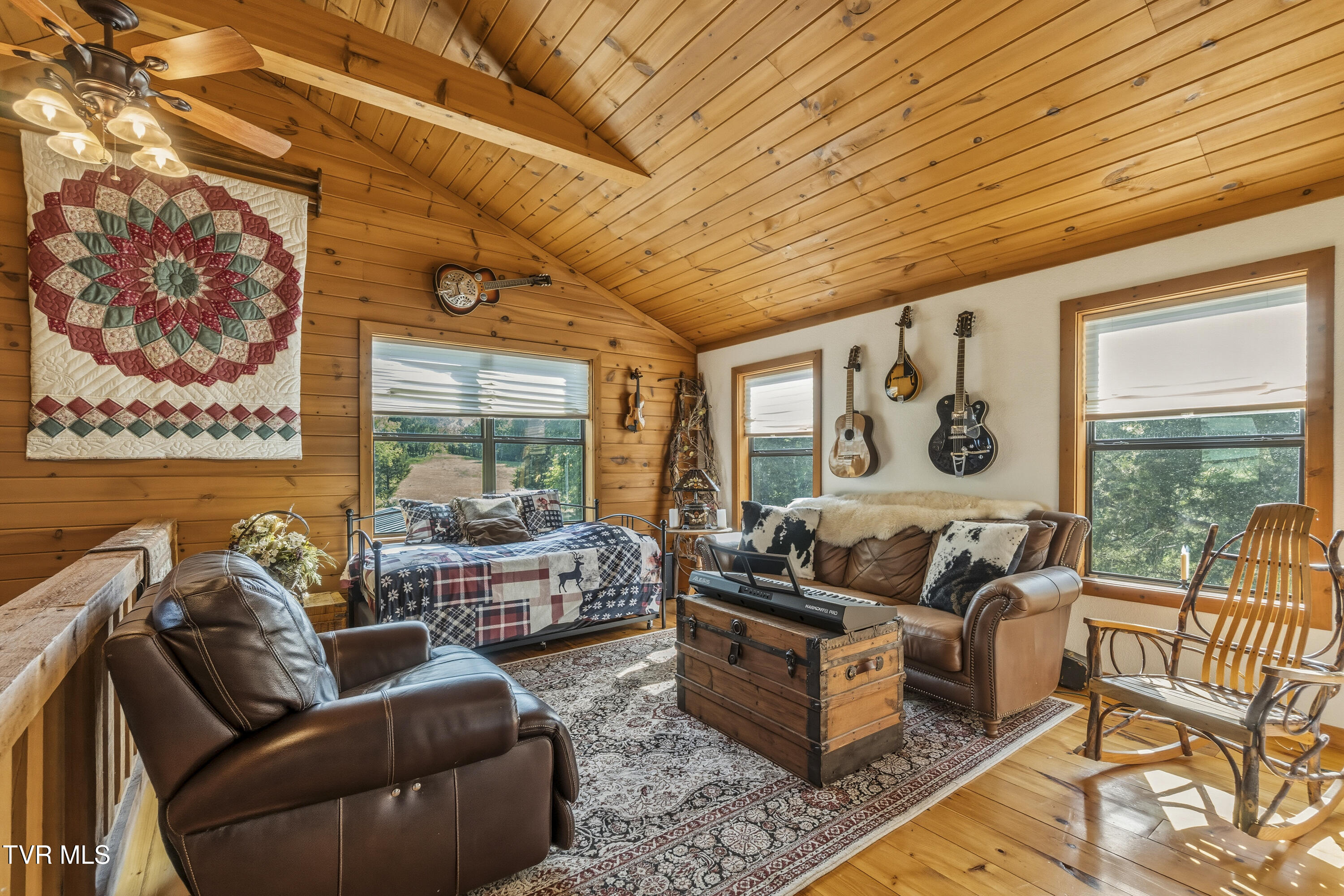 1980 1980 South Allens Bridge Road, Greeneville, Tennessee, 37743, USA, 4 Bedrooms Bedrooms, ,4 BathroomsBathrooms,Residential,For Sale,1980 South Allens Bridge Road,1c90b282-c7a2-433e-bc98-c69cf0