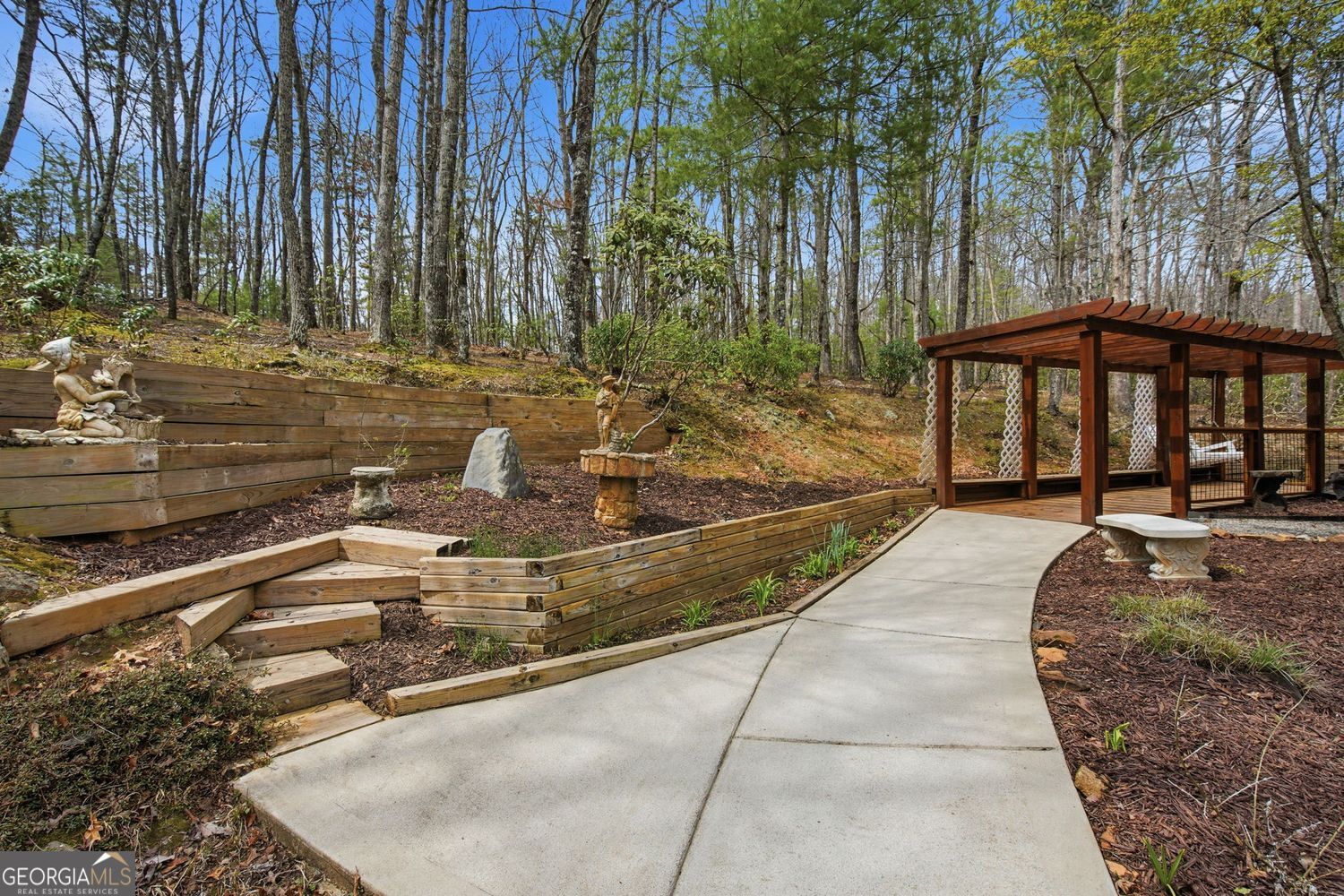 Private Mountain Homestead on 8.79 Acres Backing National Forest - Gar – image 38