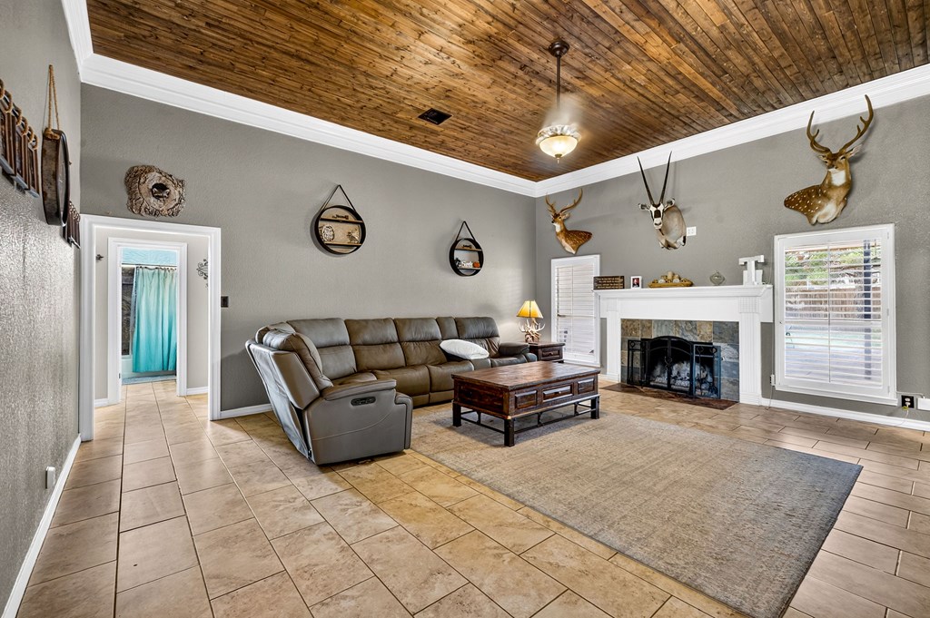 4125 4125 Fox Hollow Ct, Midland, Texas, 79707, USA, 4 Bedrooms Bedrooms, ,3 BathroomsBathrooms,Residential,For Sale,4125 Fox Hollow Ct,50096951