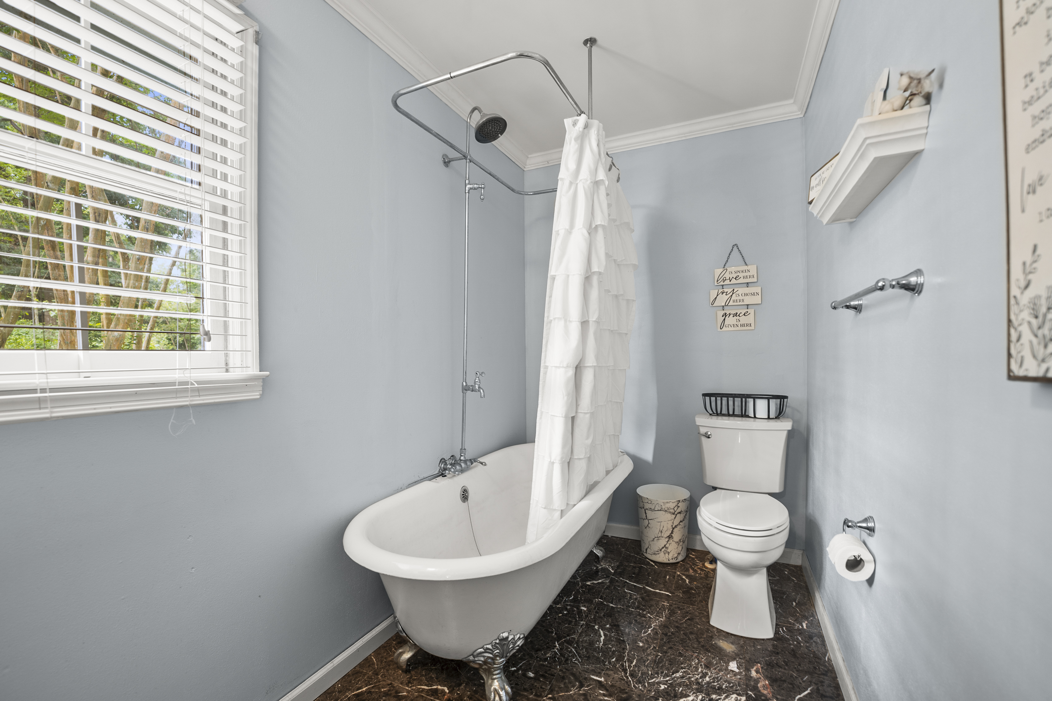 One of a kind, Lowcountry Living! This beautiful house sitting amongst – image 27