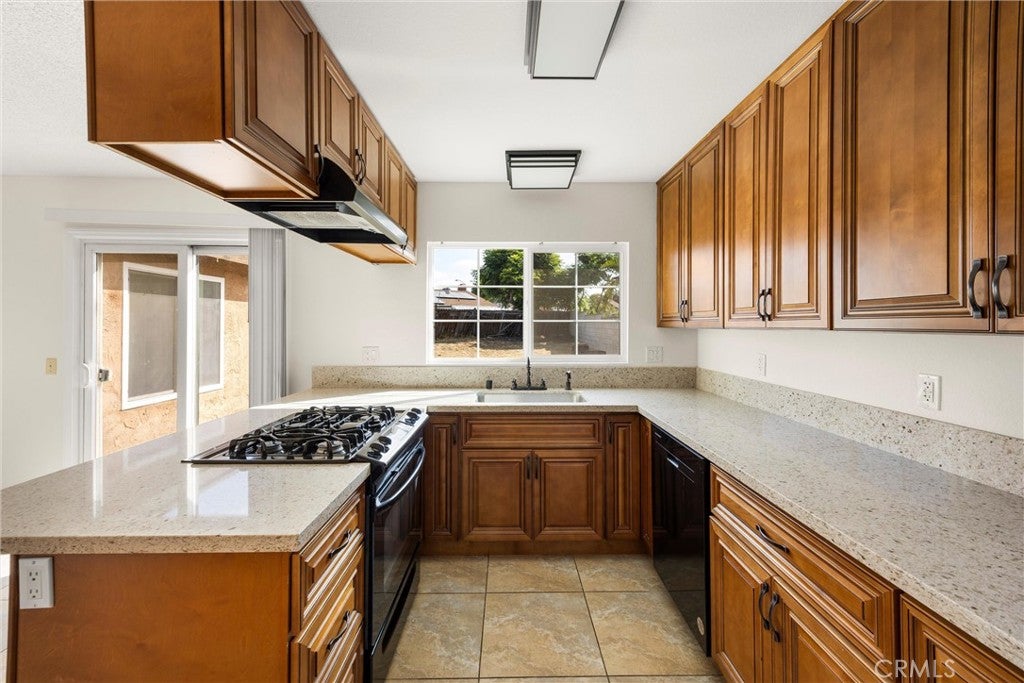 2701 2701 S Whispering Lakes Court, Ontario, California, 91761, USA, 4 Bedrooms Bedrooms, ,1 BathroomBathrooms,Residential,For Sale,2701 S Whispering Lakes Court,WS26107838