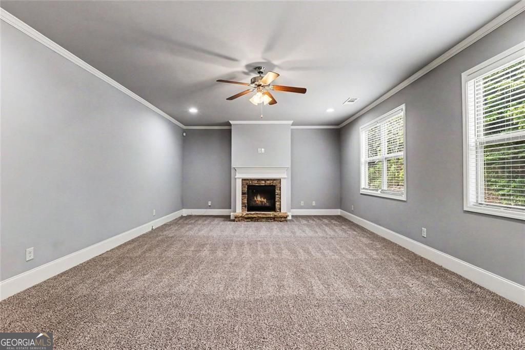 Location, location for this one, so close to the Mall of Georgia with – image 11