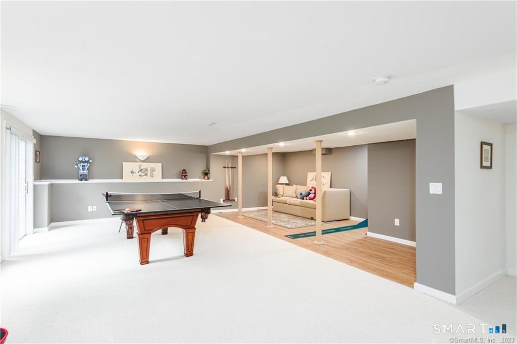 SPECTACULARLY DESIRABLE LOCATION! This rare-to-market single family is – image 37