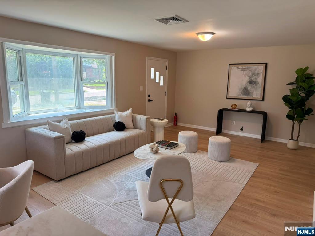 Residential For Sale – image 7