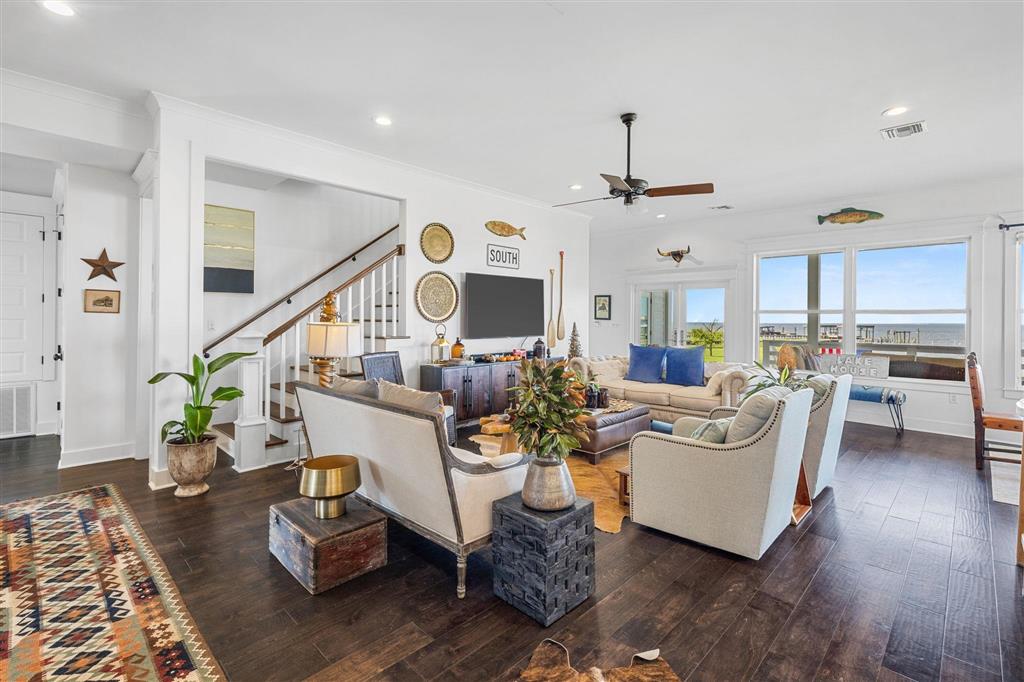 Waterfront home situated on open water on the northern end of Big Lake – image 4