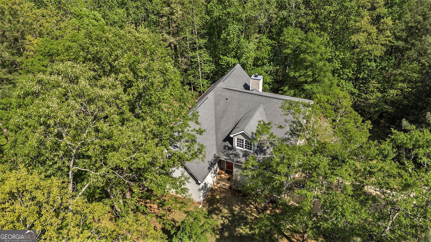 Experience the epitome of country living on this expansive 10+ acre pr – image 45