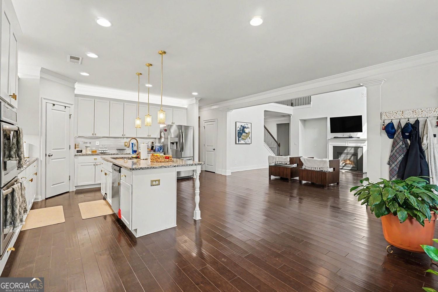 What more can you ask for in a home? VA Assumable 3.125% rate. 4-Sided – image 6