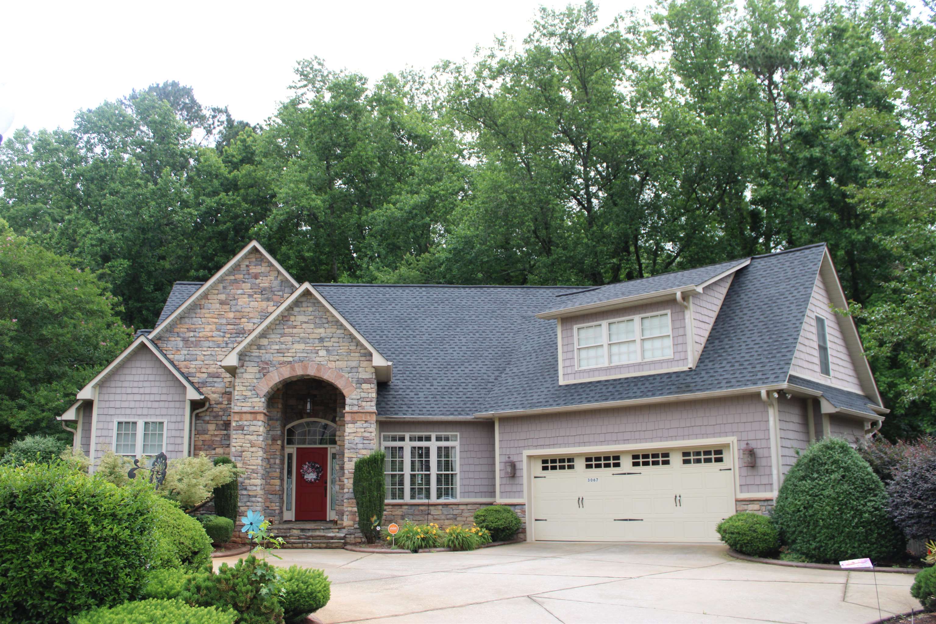 Should you be searching for private backyard with privacy fence, in th – image 1