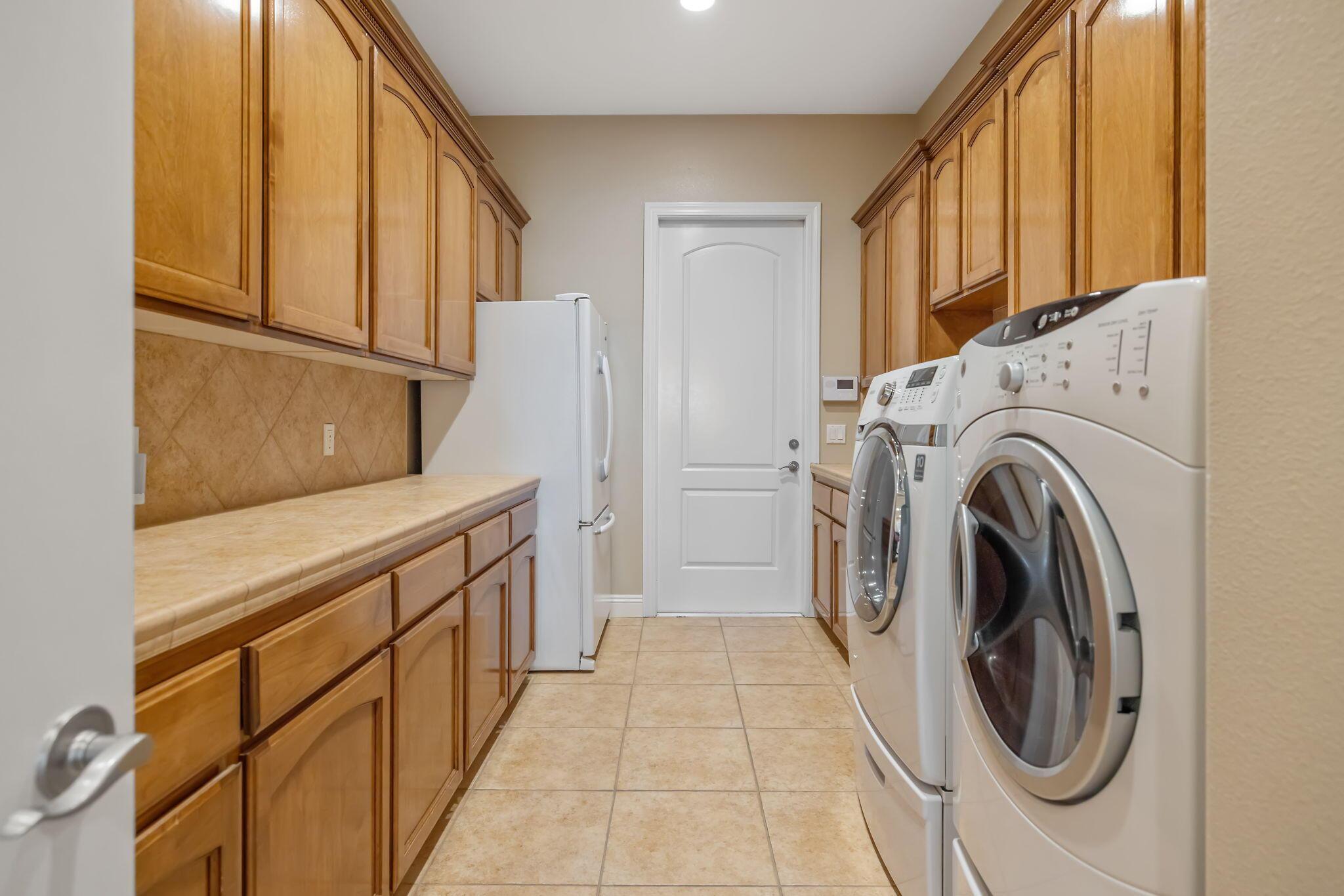 760 760 Saint James Court, Exeter, California, 93221, USA, 3 Bedrooms Bedrooms, ,4 BathroomsBathrooms,Residential,For Sale,760 Saint James Court,e3cd494e-647e-4b66-bdb7-b6c809