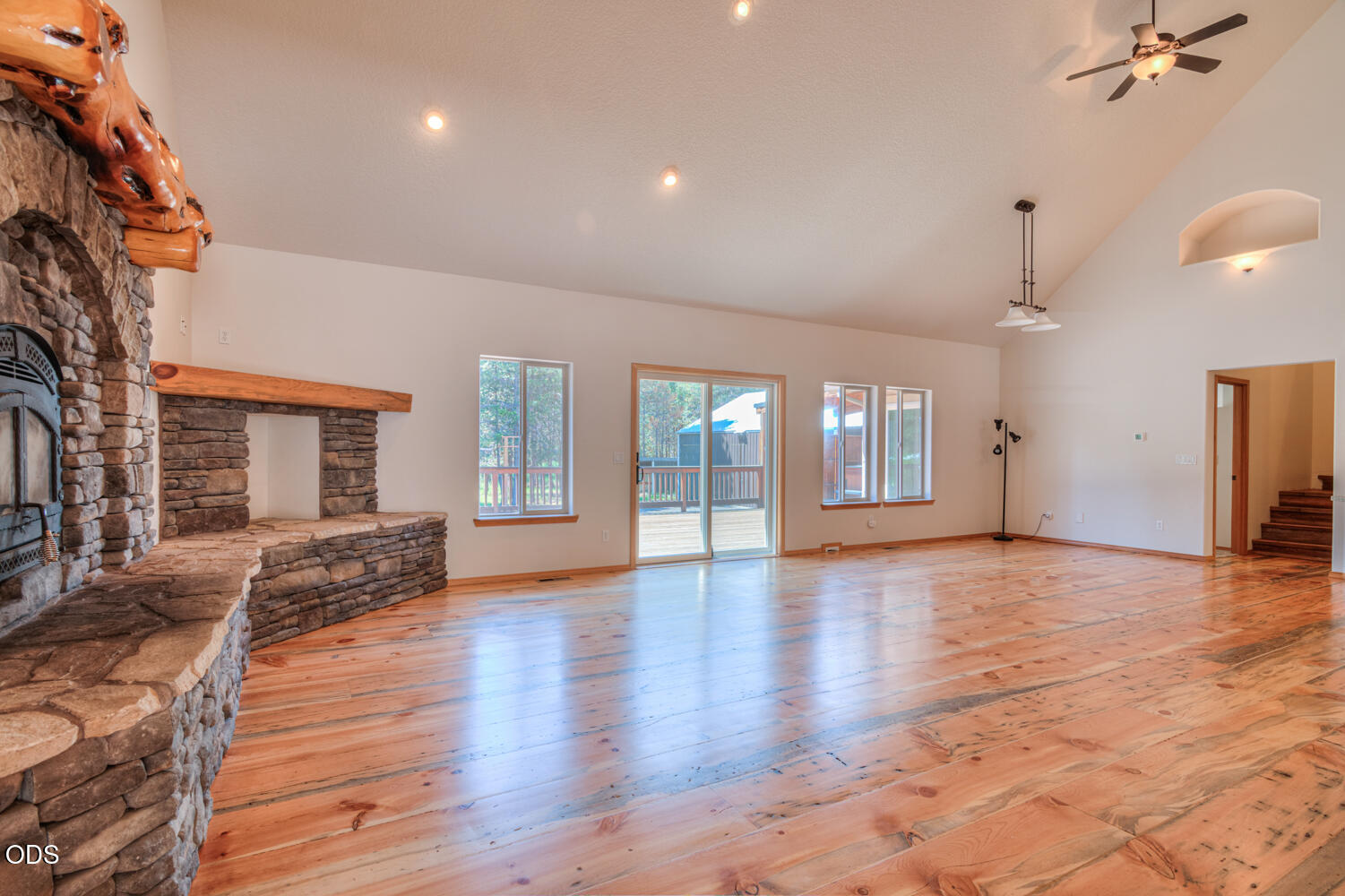 17879 17879 Kodiak Lane, Bend, Oregon, 97707, USA, 5 Bedrooms Bedrooms, ,3 BathroomsBathrooms,Residential,For Sale,17879 Kodiak Lane,220213741