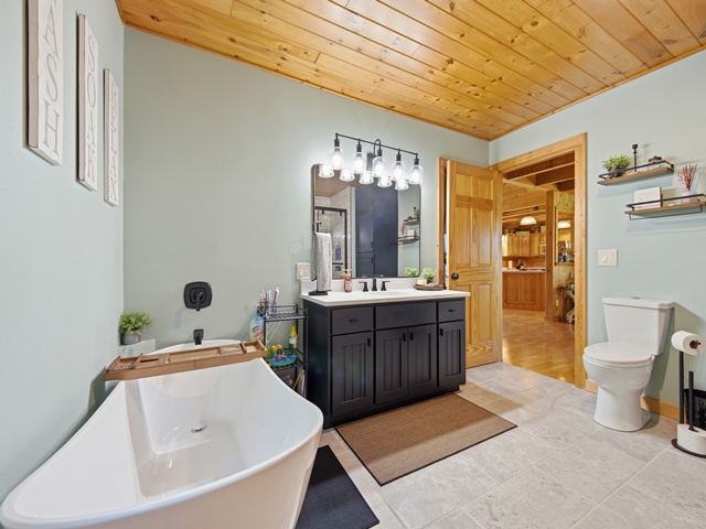 Your country oasis awaits! Once you see this beautiful home situated d – image 18